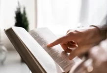 Должен ли кто-либо креститься в Святой Дух, чтобы спастись? Должен ли кто-либо креститься в Святой Дух, чтобы спастись?