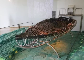 Лодка Галилея. Фото: Джерри Хоукс